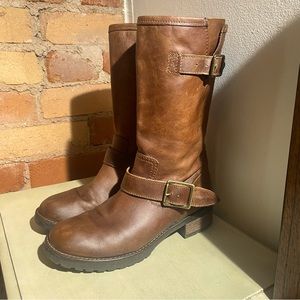 Genuine leather vintage boots